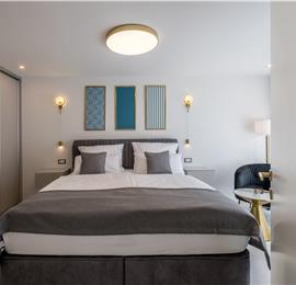 4 bedroom villa with heated pool and sea view in Vinišće, sleeps 8